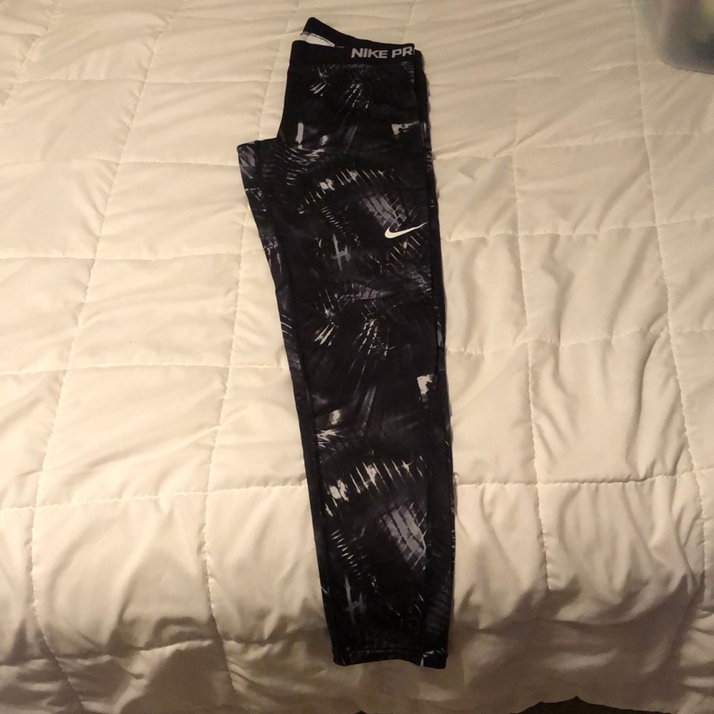 Athletic pants